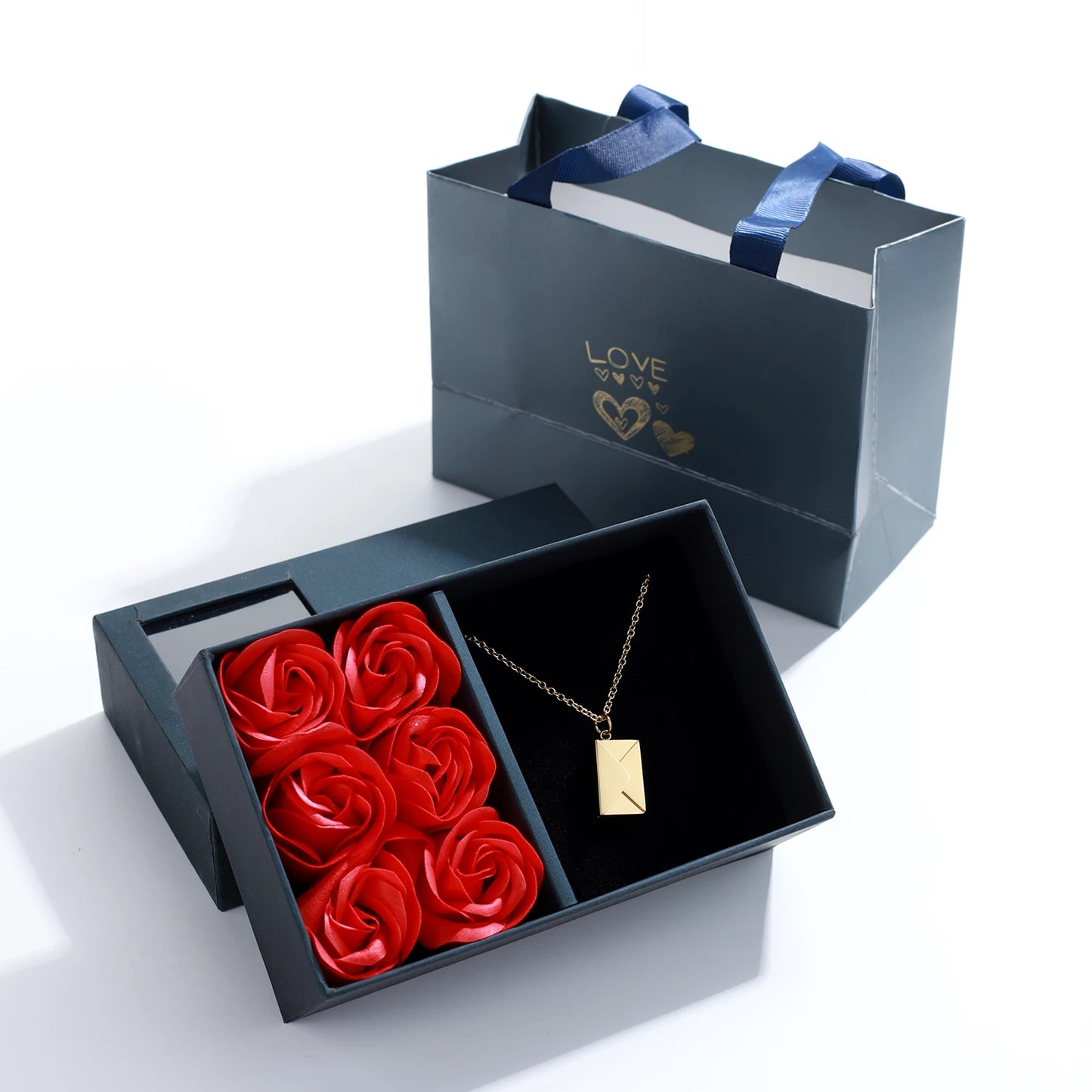 ! LOVE LETTER ENVELOP PENDANT SILVER 28.00