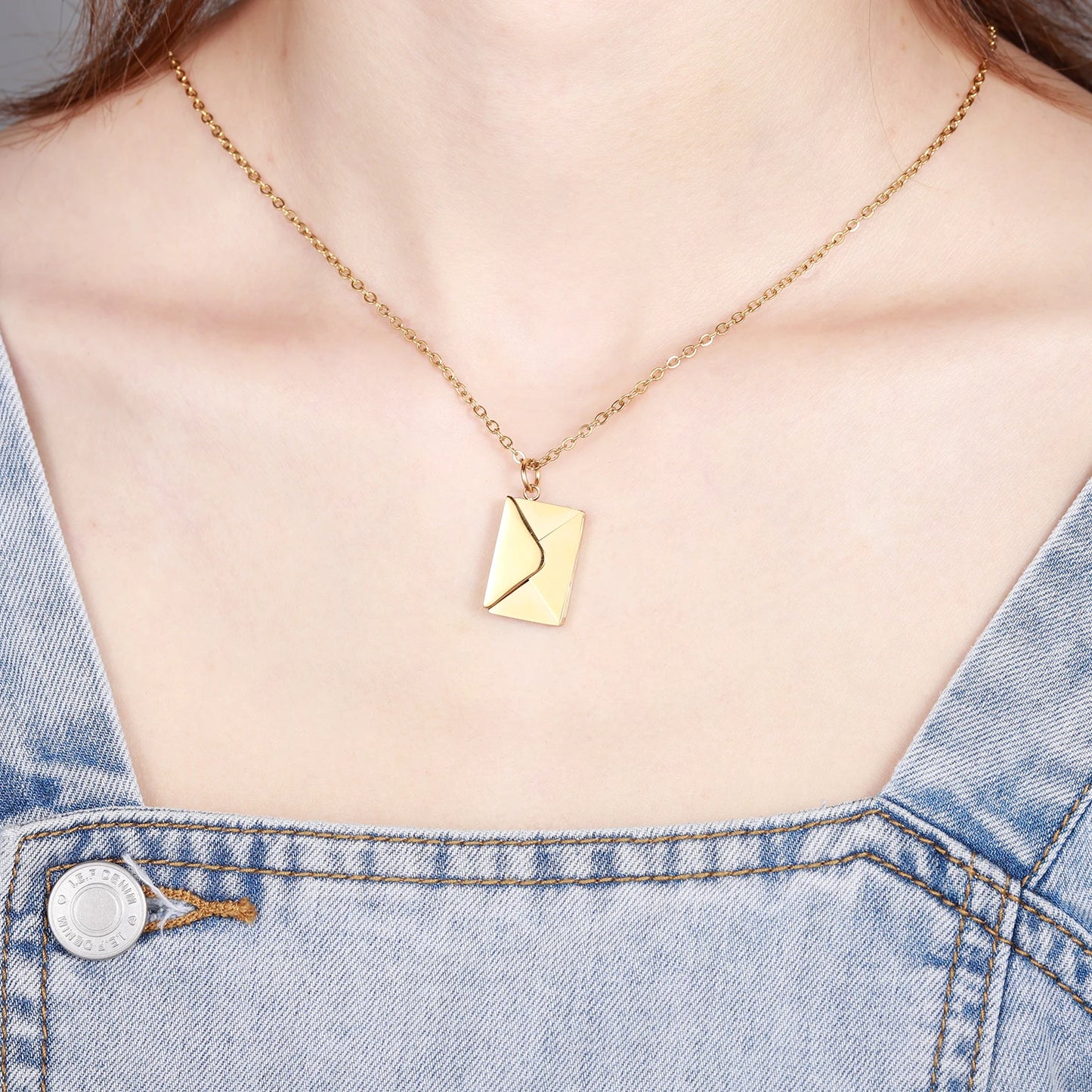 ! LOVE LETTER ENVELOP PENDANT GOLD 28.00