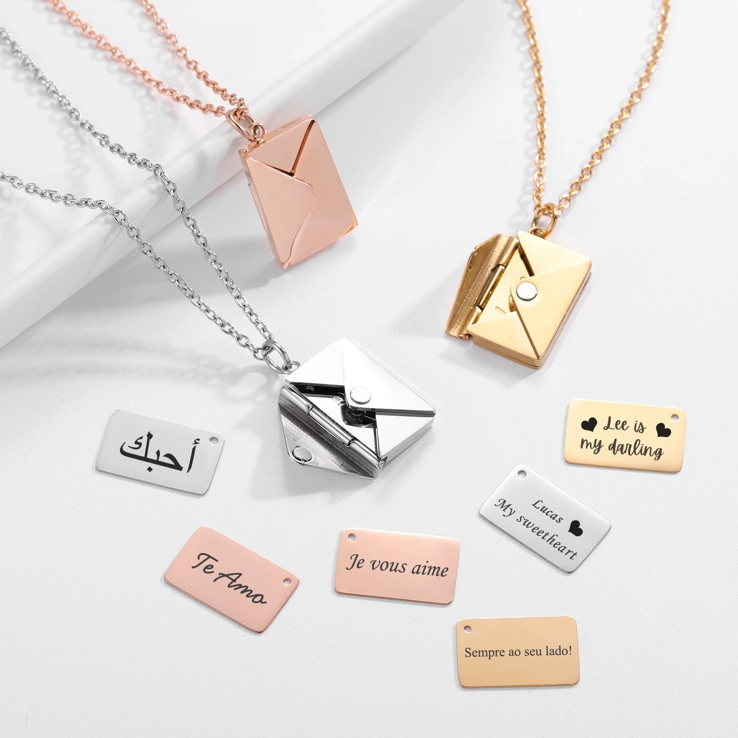! LOVE LETTER ENVELOP PENDANT 28.00