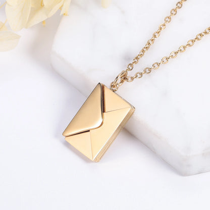 ! LOVE LETTER ENVELOP PENDANT ROSE GOLD 28.00